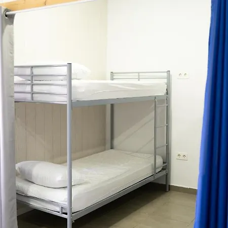 Vandrerhjem Barullo - Cubiculos - Literas - Sarria