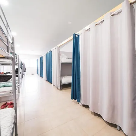 Barullo - Cubiculos - Literas - *