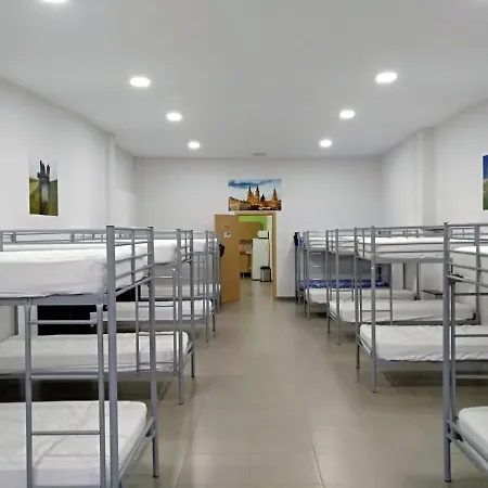 Vandrerhjem Barullo - Cubiculos - Literas - *